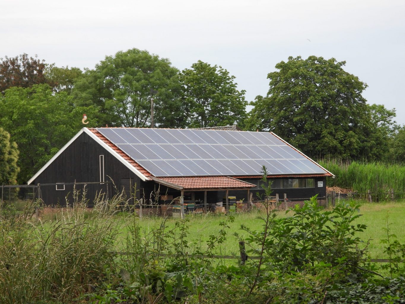 woning in het buitengebied voorzien van zonnepanelen